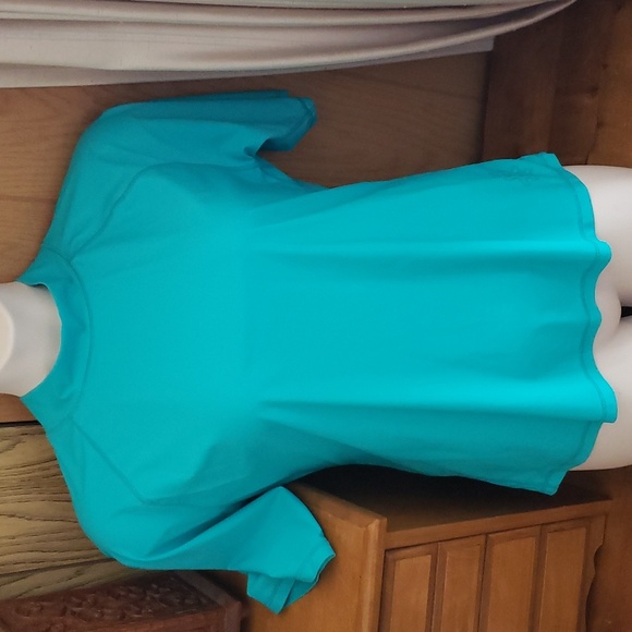 UV Skinz Tops - Sun protective shirt by UV Skinz SPF 50+